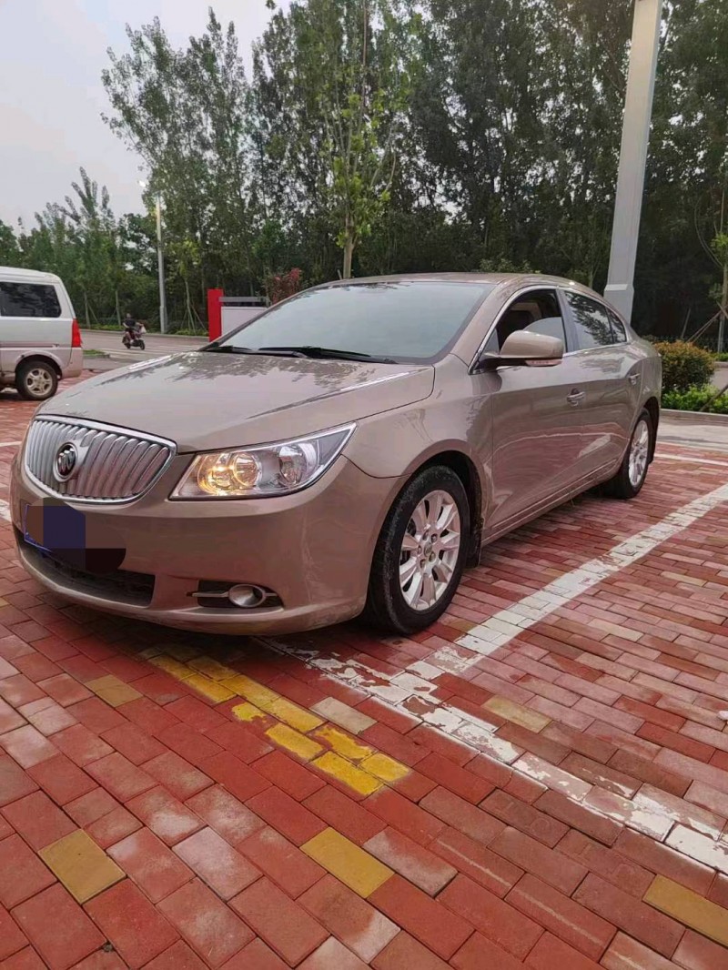 枣庄13年别克君越9