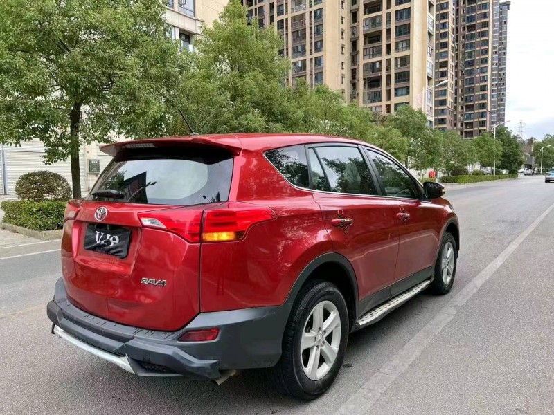 衡陽15年豐田RAV4榮放1