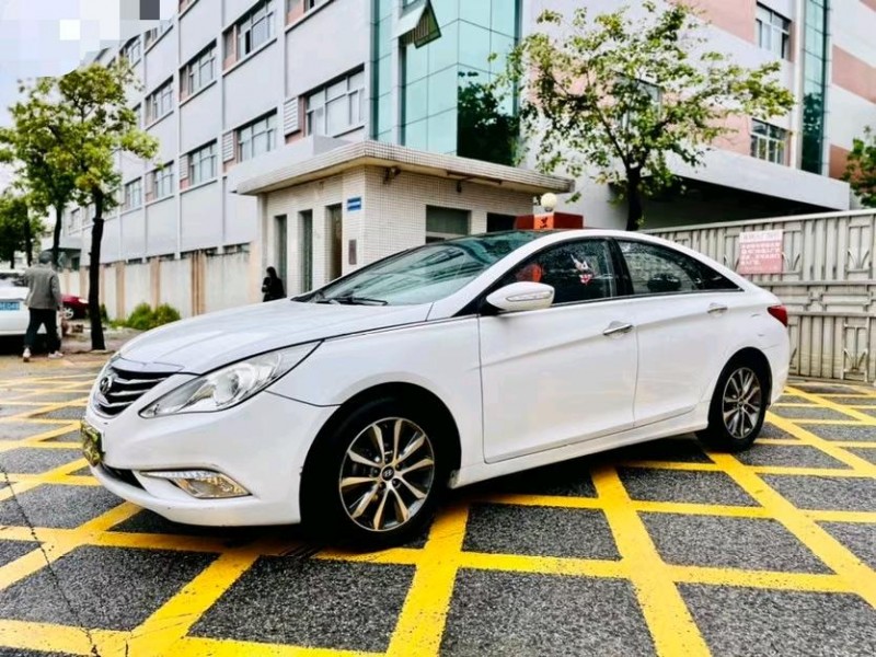 东莞14年现代索纳塔八3