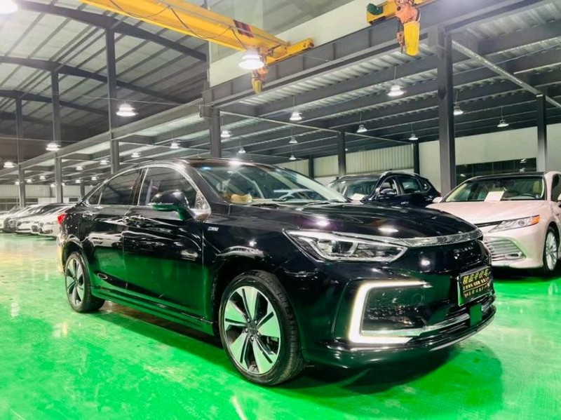 东莞21年北汽新能源EU系列2