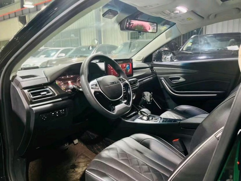 东莞21年北汽新能源EU系列4