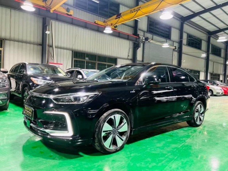 东莞21年北汽新能源EU系列3