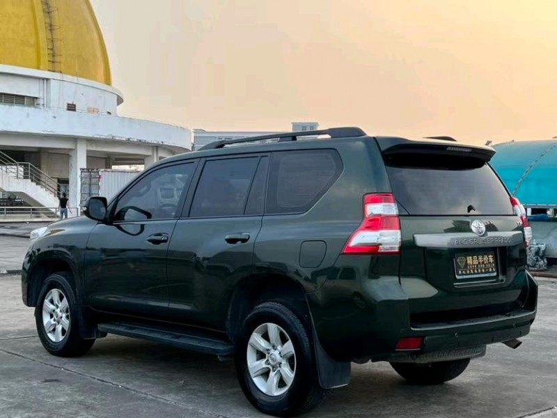 东莞15年丰田普拉多8