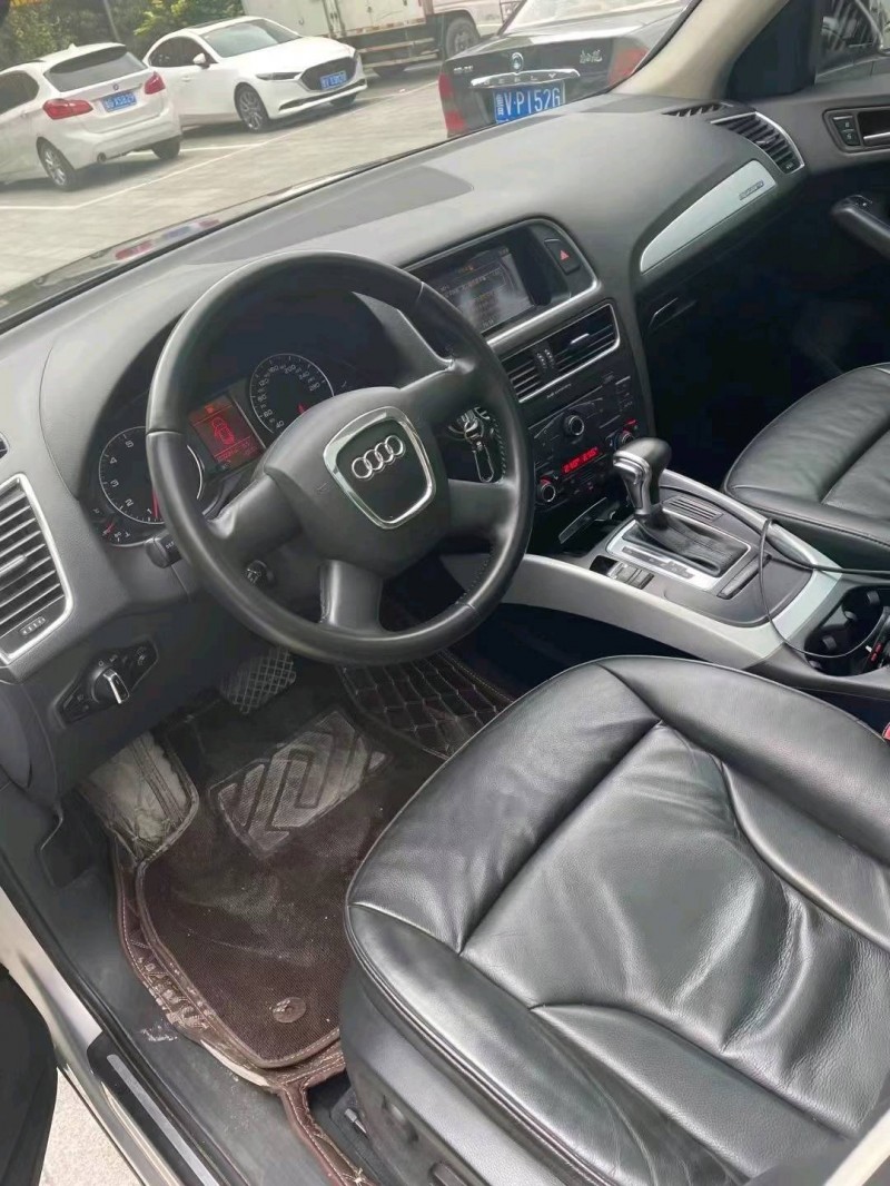 济南10年奥迪Q53