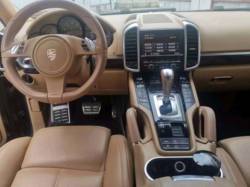 徐州11年保时捷卡宴6