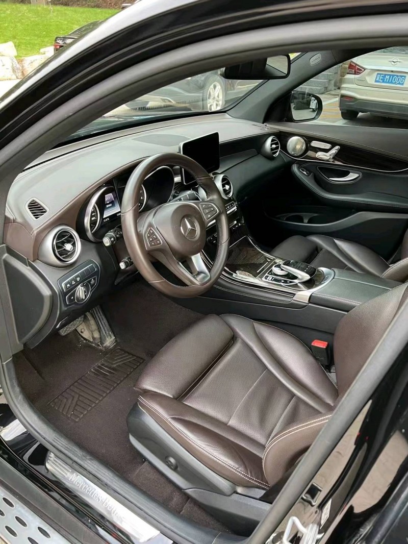 邢台17年奔驰GLC5