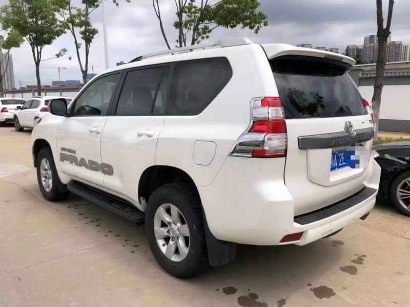 北京15年丰田普拉多5