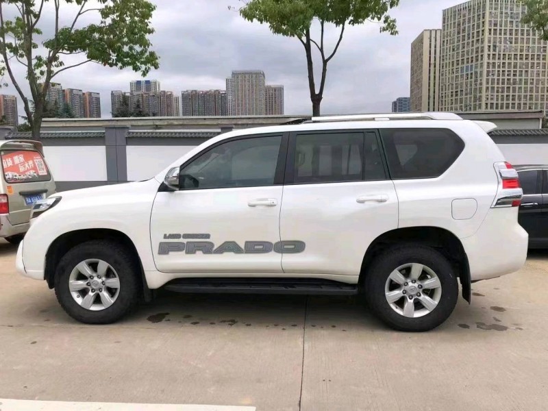 北京15年丰田普拉多3