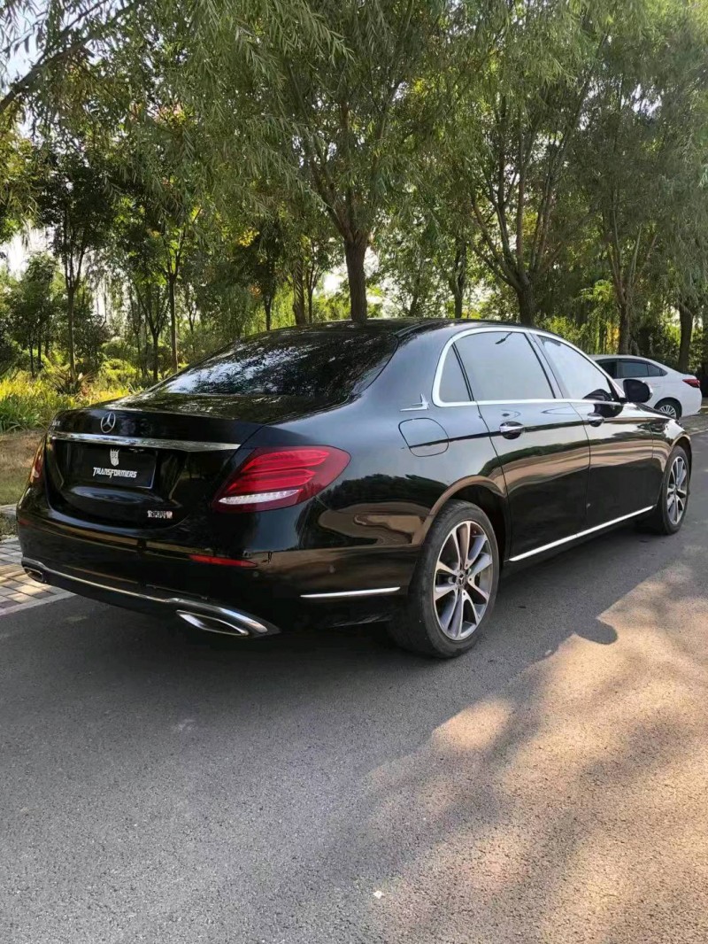 东营19年奔驰E4