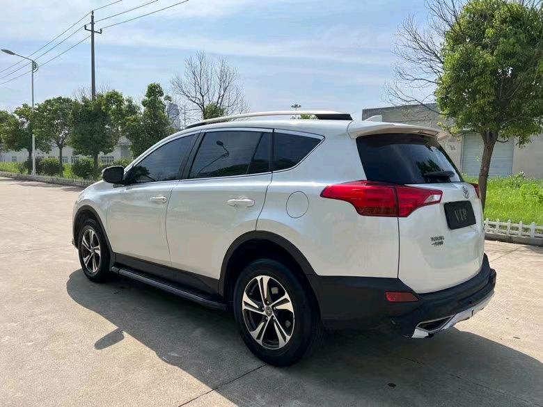 徐州16年丰田RAV49