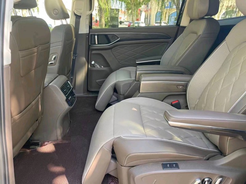 保定22年大众威然2