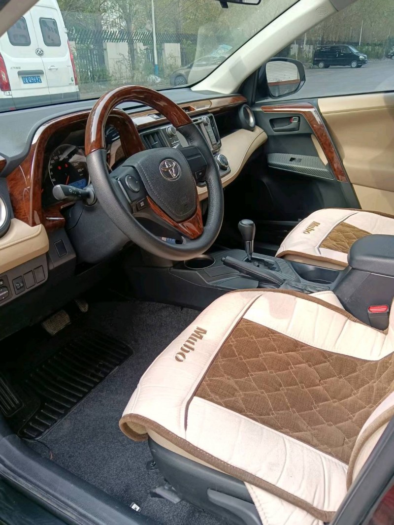 沈阳14年丰田RAV4荣放3