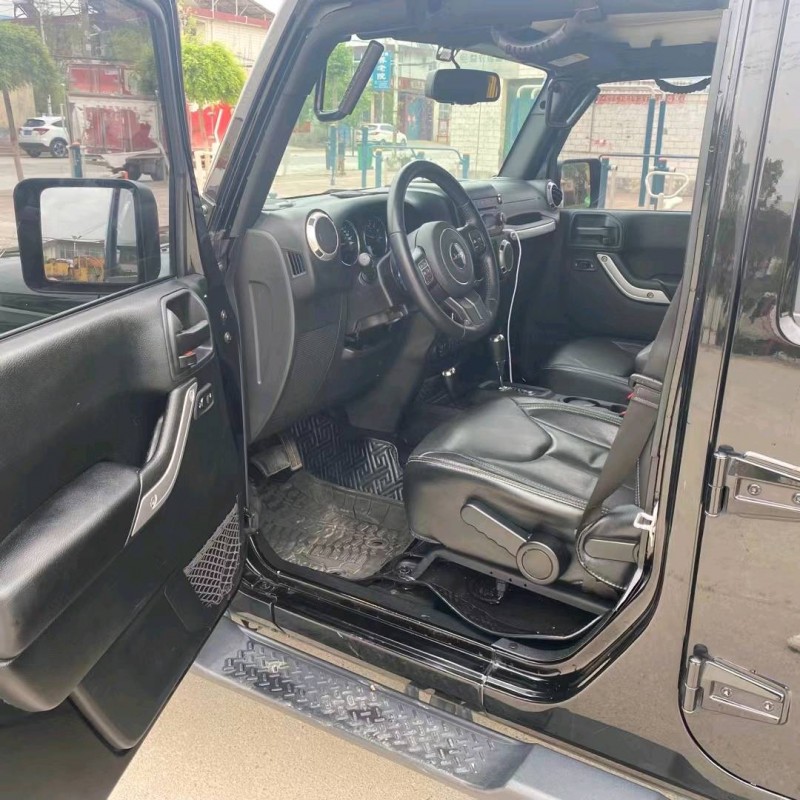 中山18年Jeep牧马人3