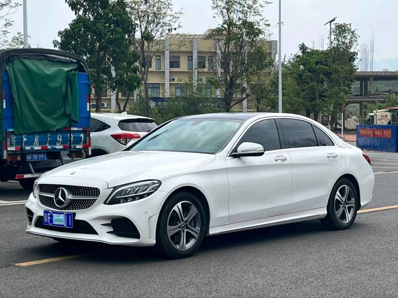 广州19年奔驰C2