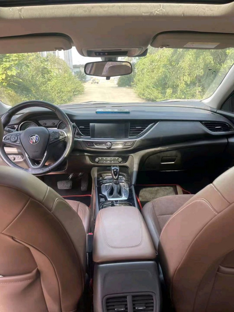 枣庄18年别克君威8