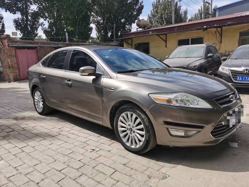 保定12年福特蒙迪欧-致胜2