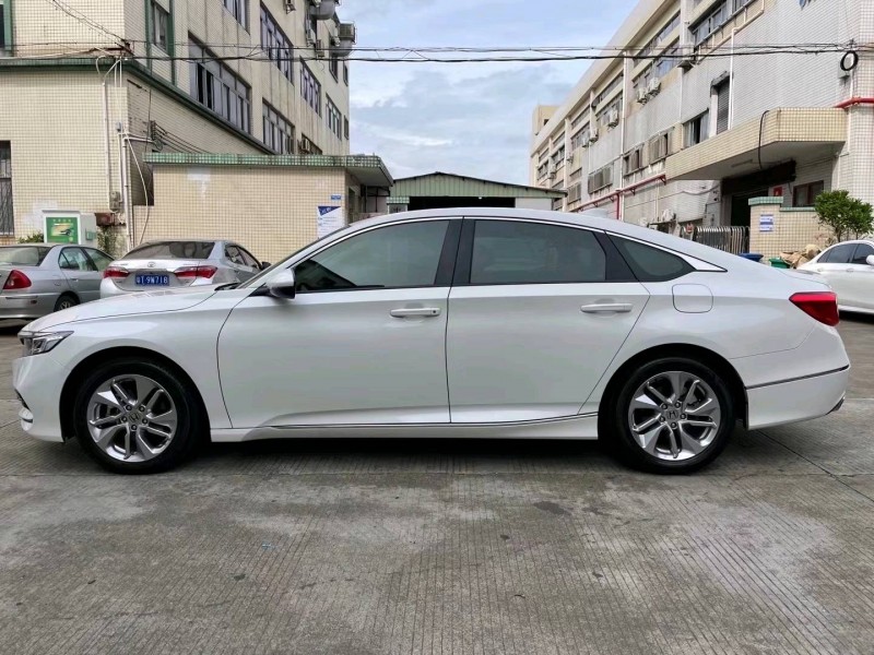 中山21年本田雅阁3