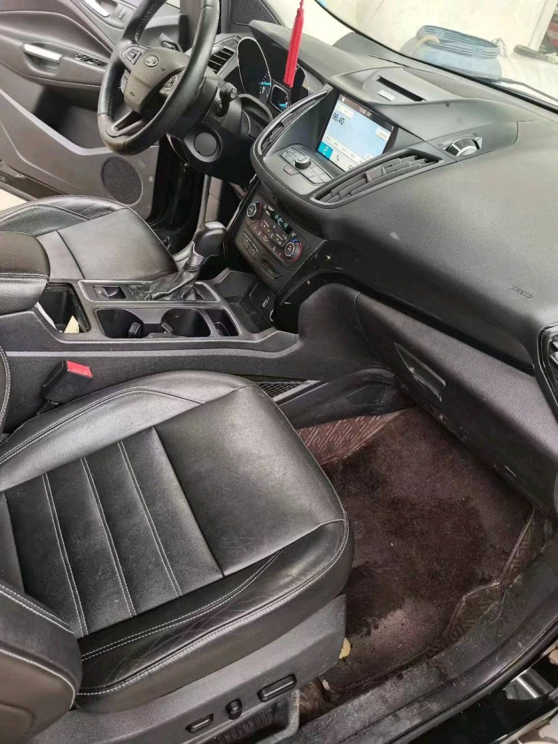 保定17年福特翼虎7