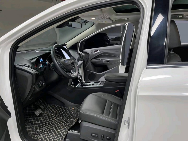 成都21年福特翼虎9