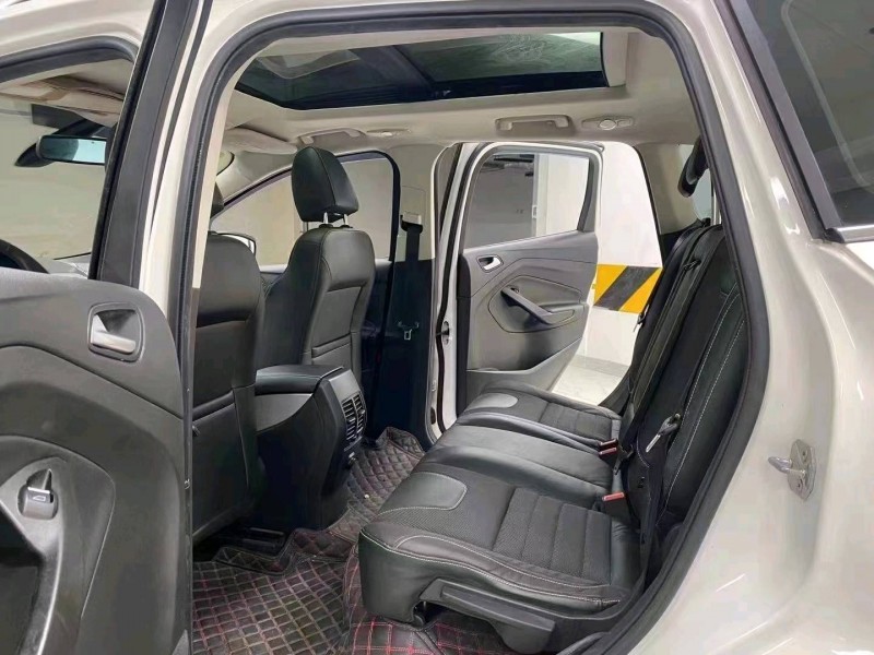 成都14年福特翼虎3