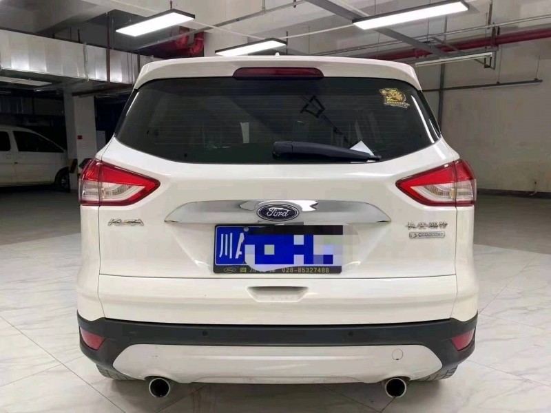 成都14年福特翼虎8