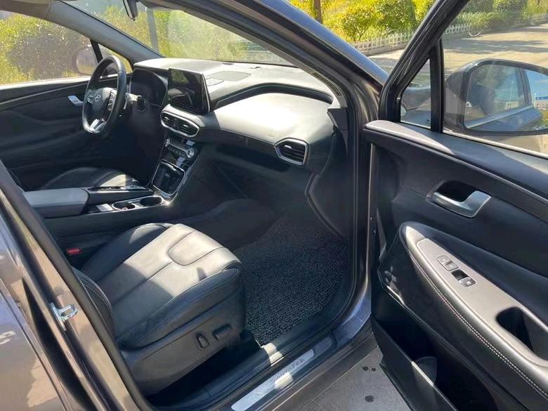 盐城19年现代新胜达5