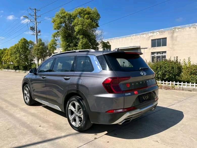 盐城19年现代新胜达8