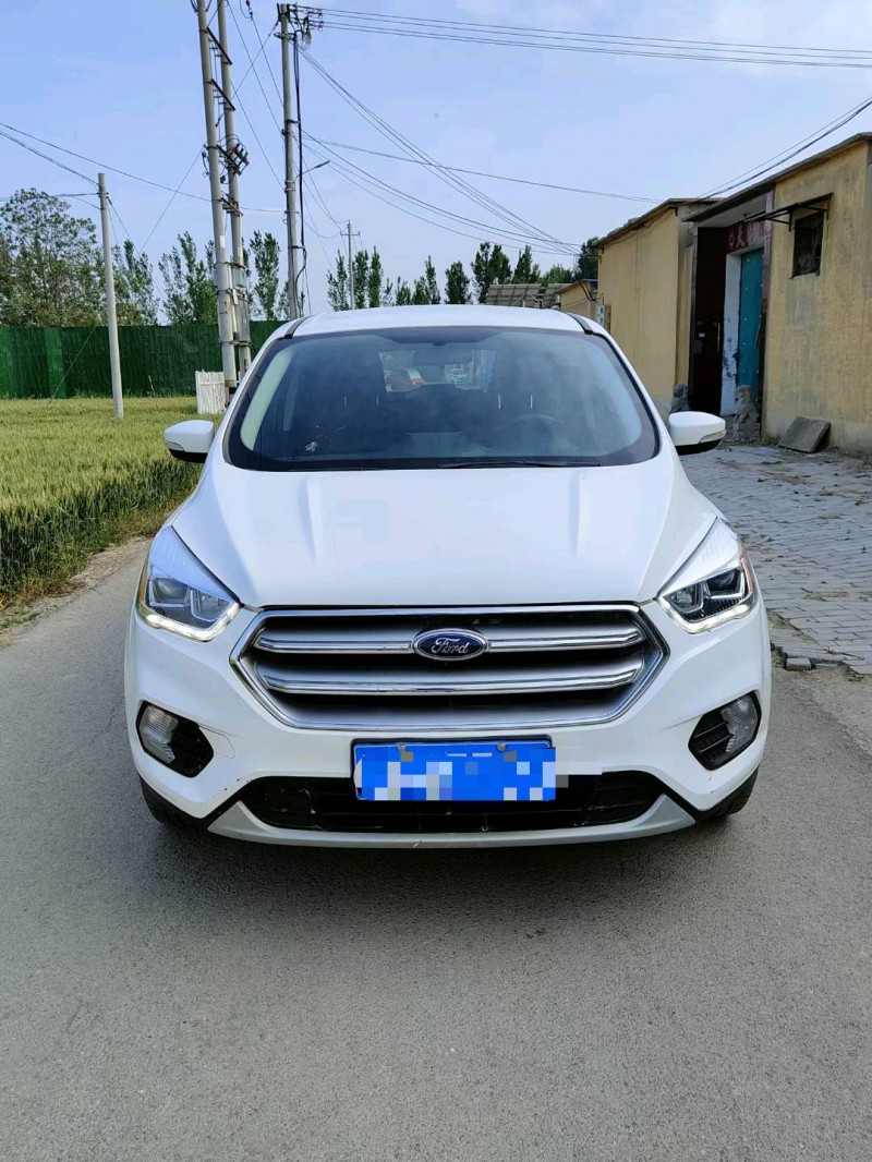 北京17年福特翼虎1