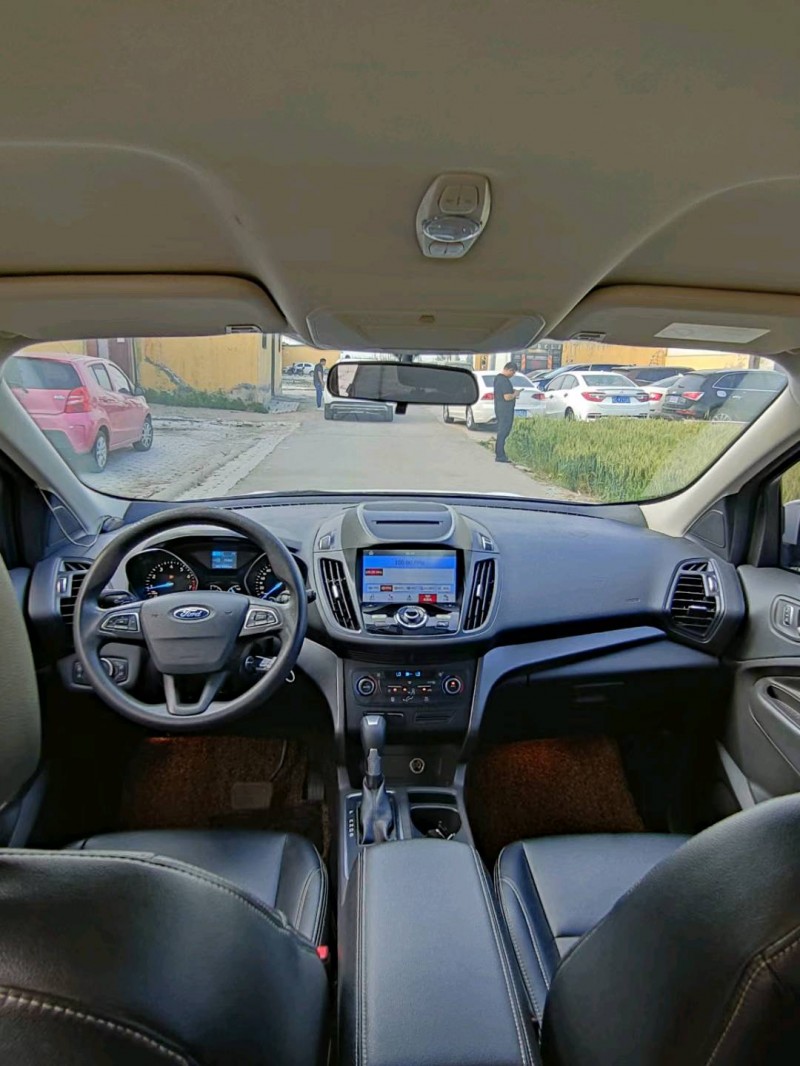 北京17年福特翼虎5