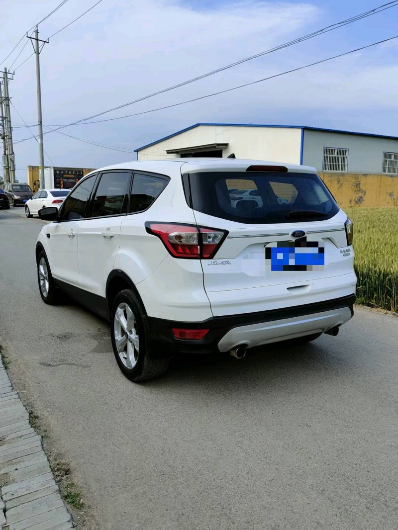 北京17年福特翼虎9