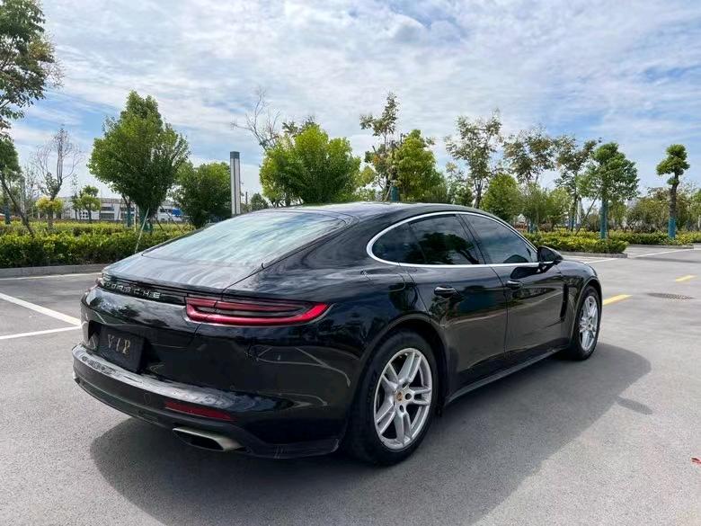 盐城19年保时捷帕拉梅拉8