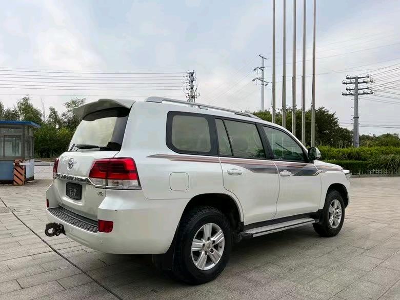 盐城18年丰田兰德酷路泽9