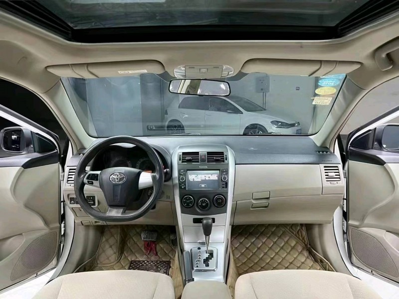 成都14年丰田卡罗拉6