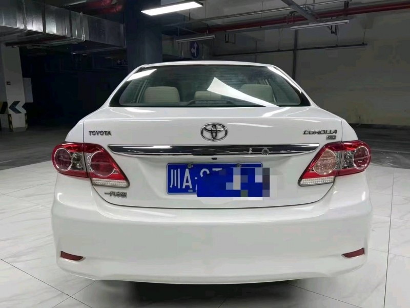 成都14年丰田卡罗拉8