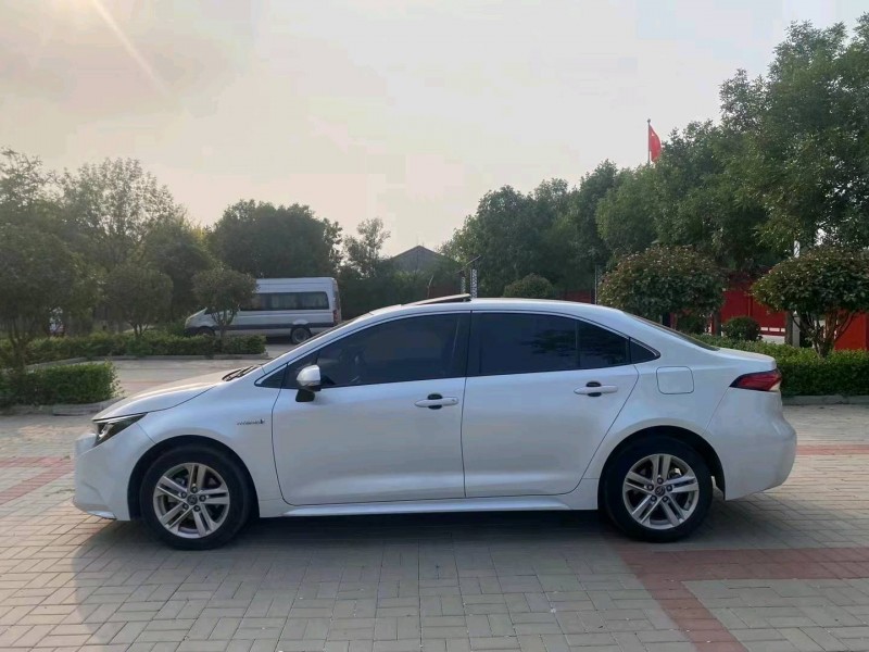 保定20年丰田雷凌6