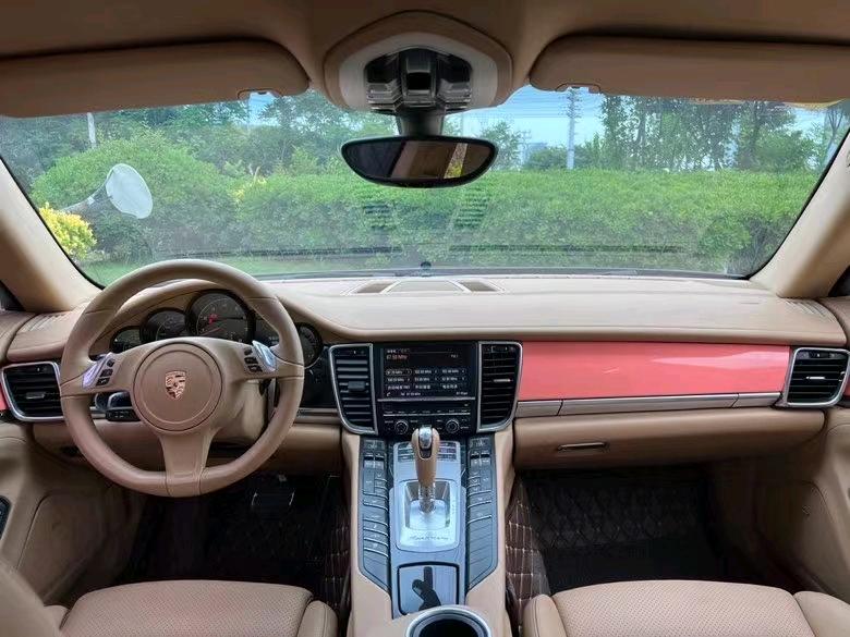 盐城14年保时捷帕拉梅拉7