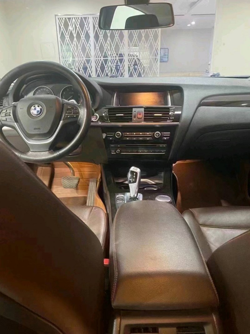 北京17年宝马X46