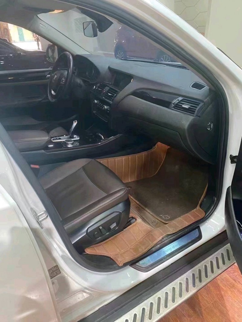 北京17年宝马X47