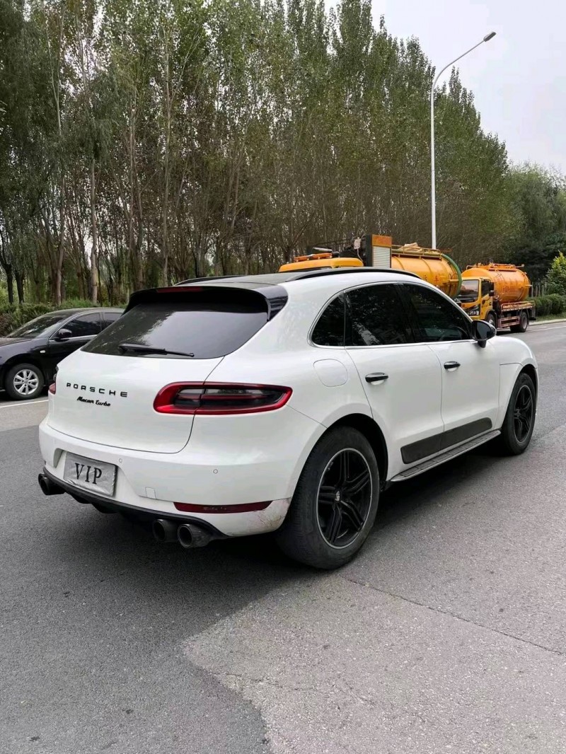 沈阳16年保时捷Macan7