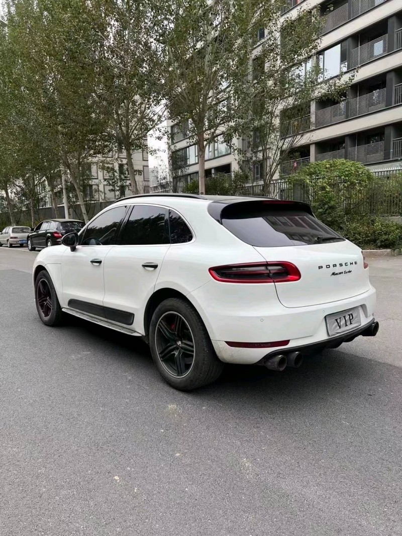 沈阳16年保时捷Macan8