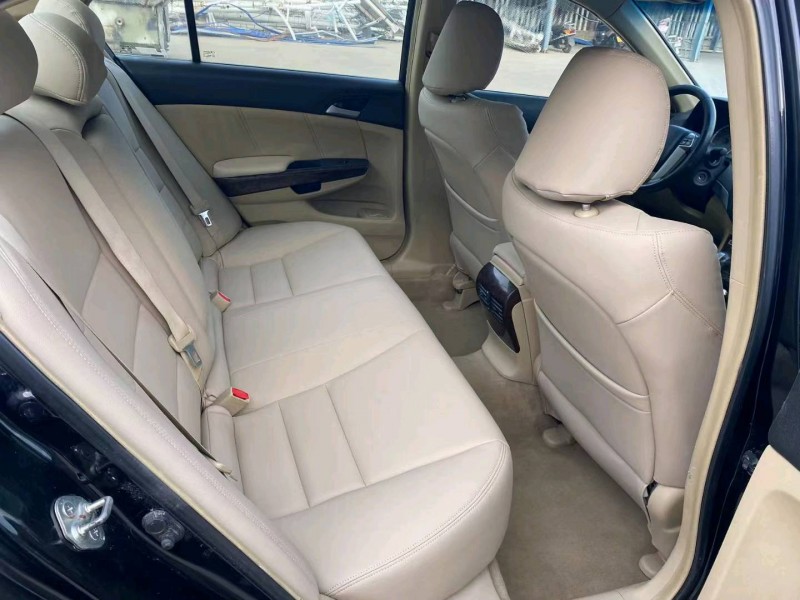 东营08年本田雅阁7