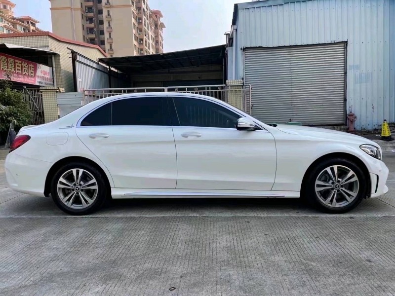 中山19年奔驰C2
