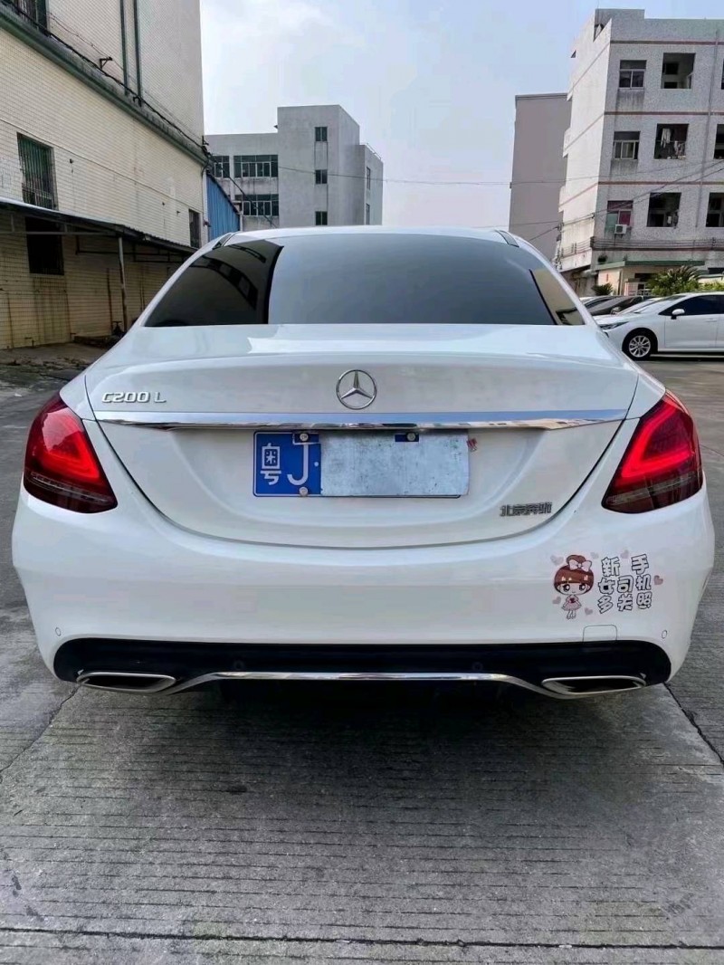 中山19年奔驰C4