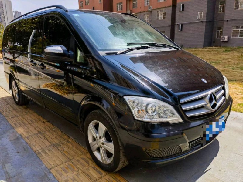 北京14年奔驰唯雅诺3