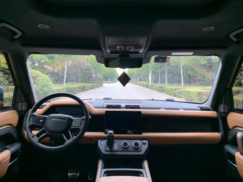 徐州21年路虎卫士5