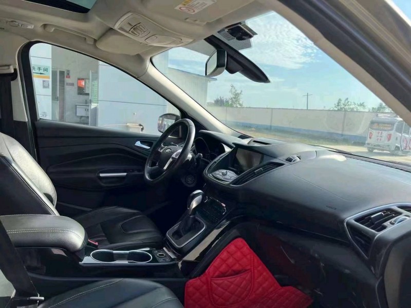 北京14年福特翼虎5