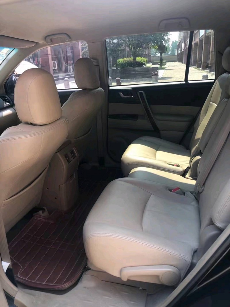 徐州12年丰田汉兰达6