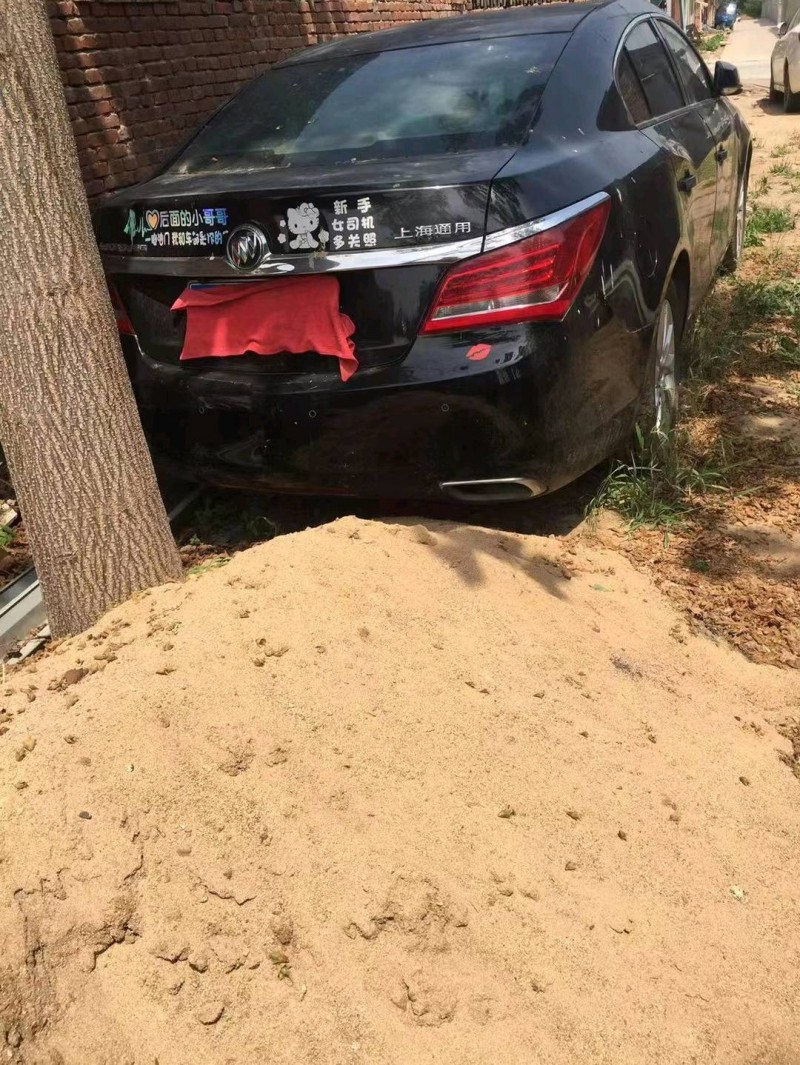 济南15年别克君越6