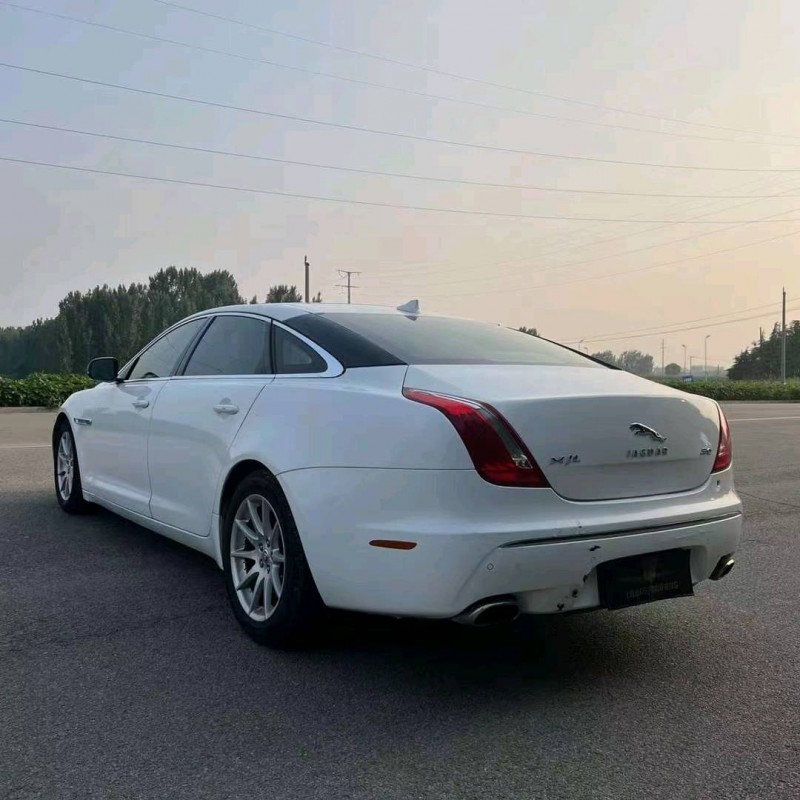 青島15年捷豹XJL8