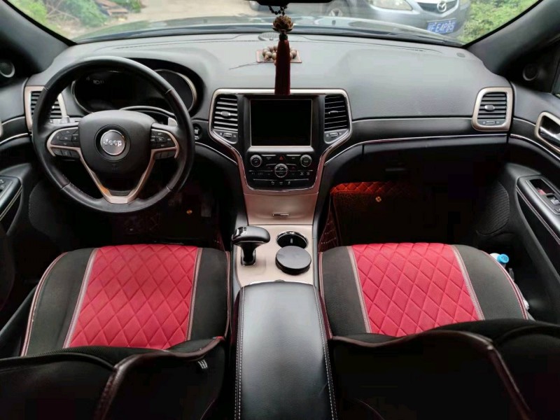 北京17年Jeep大切诺基7